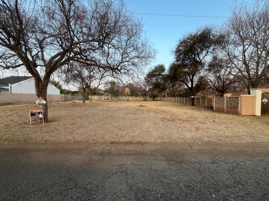 0 Bedroom Property for Sale in Wilkoppies North West